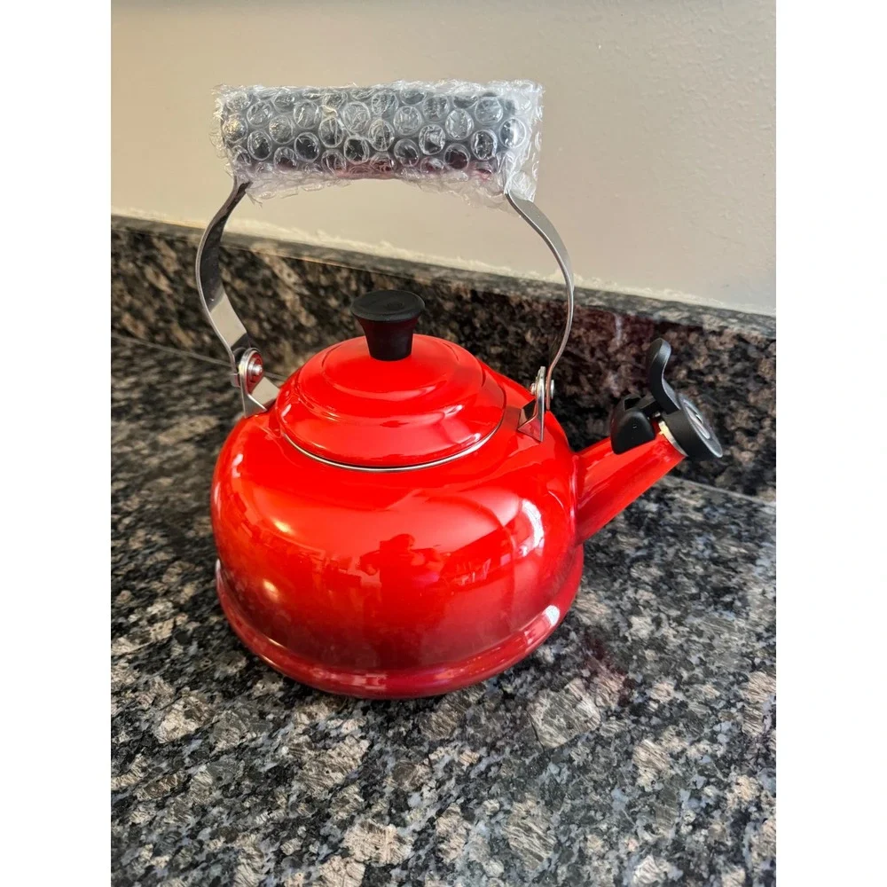 Le Creuset Cerise Red‎ Whistling Teakettle 1.7 Qt Enamel on Steel Q3101-67